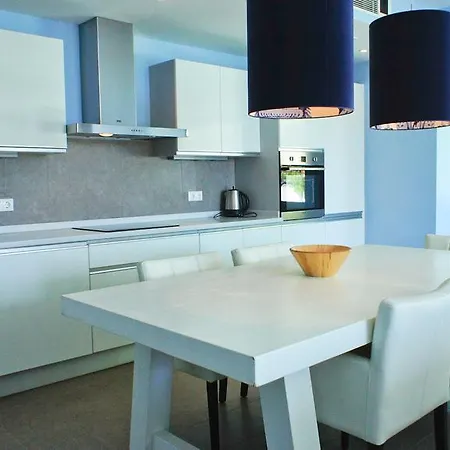 Topaz Apartment